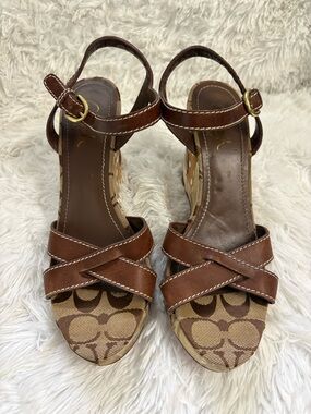 COACH Alina Brown Gold Signature Patchwork Platform Strappy Wedge Sandals 7.5 B